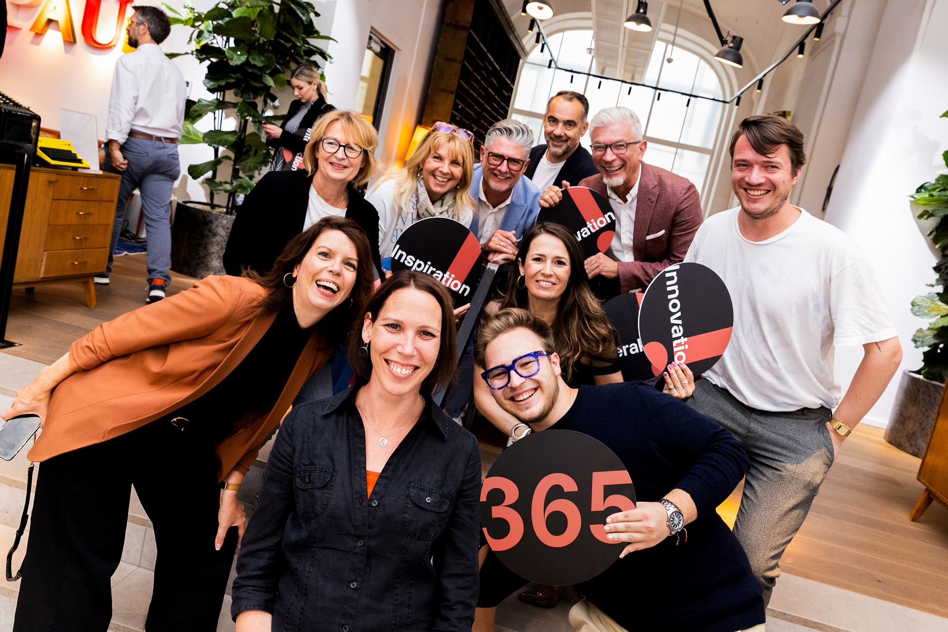 Gruppenbild der teilnehmenden Experten beim Micro Event der Independent Logistics Society, Taste&Talk Vienna.